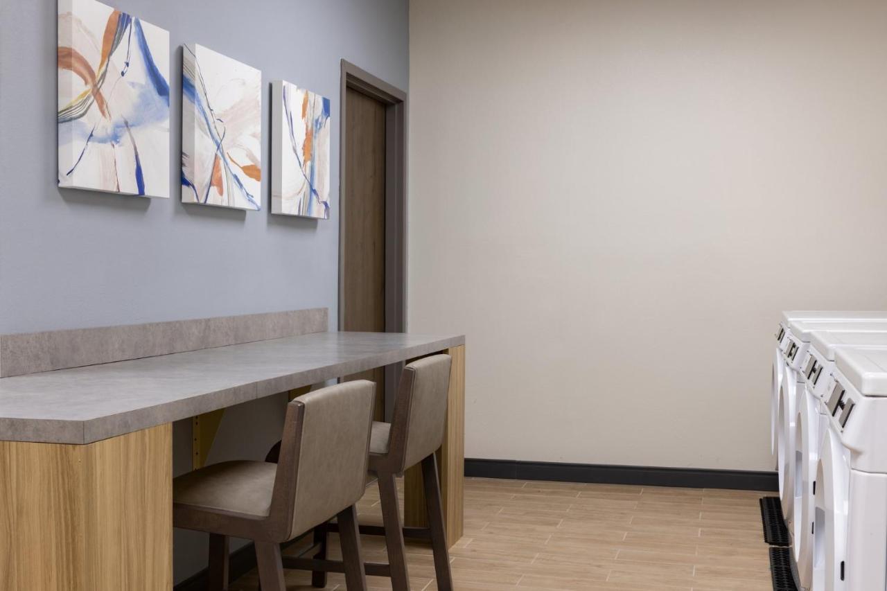 Candlewood Suites Deer Park By Ihg Exterior photo